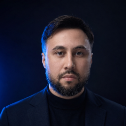Искандер Залялов, основатель AI4Life